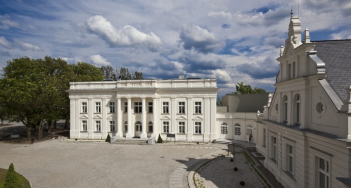 Pałac Romantyczny w Turznie - galeria