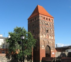 Brama Człuchowska / Muzeum Historyczno -Etnograficzne 